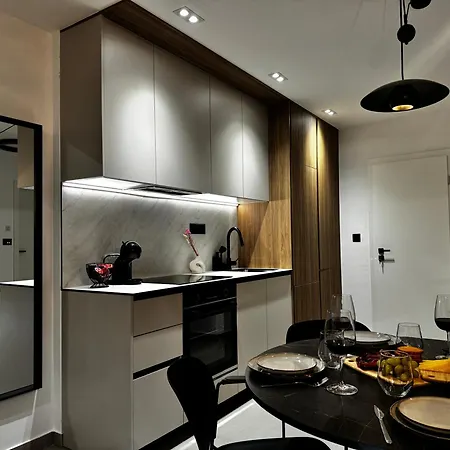 Mima Easy Apartman